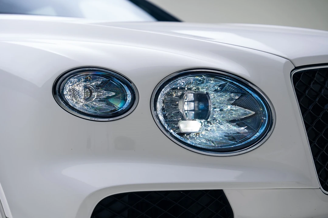 2024 Bentley Bentayga - Image 10 of 12