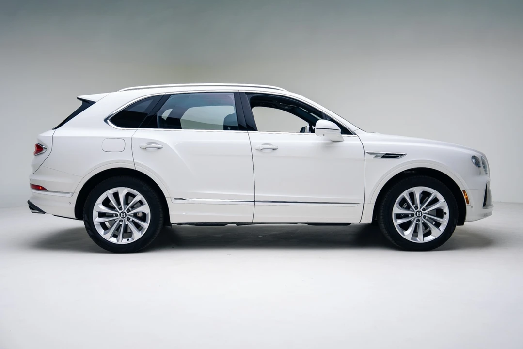 2024 Bentley Bentayga - Image 3 of 21