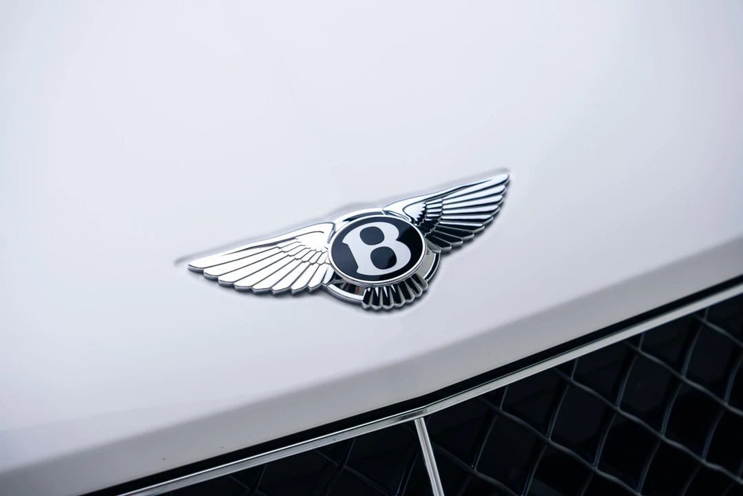 2024 Bentley Bentayga - Image 9 of 12
