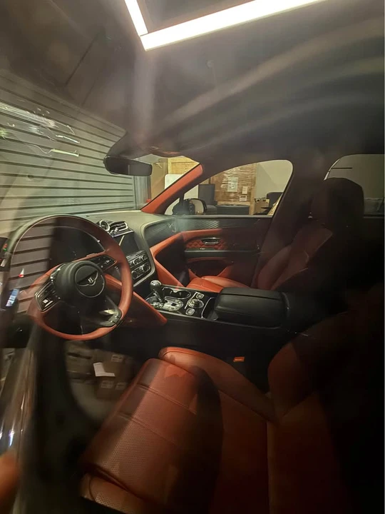 2024 Bentley Bentayga - Image 11 of 13