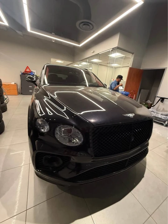 2024 Bentley Bentayga - Image 2 of 13