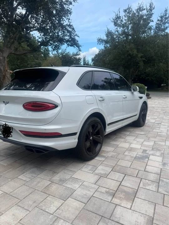 2024 Bentley Bentayga - Image 5 of 18