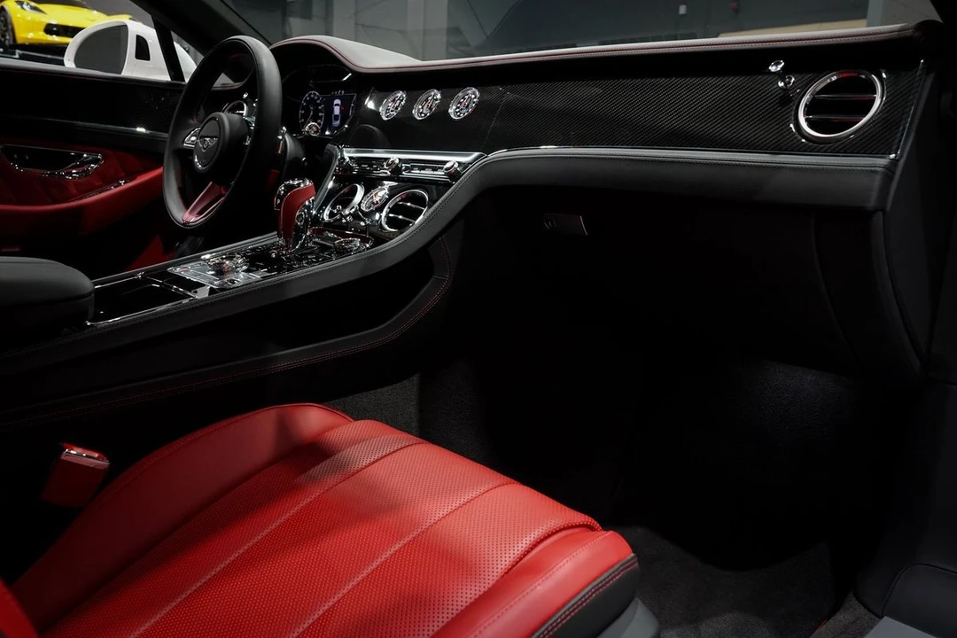 2024 Bentley Continental GT 3rd Gen - Image 29 of 31