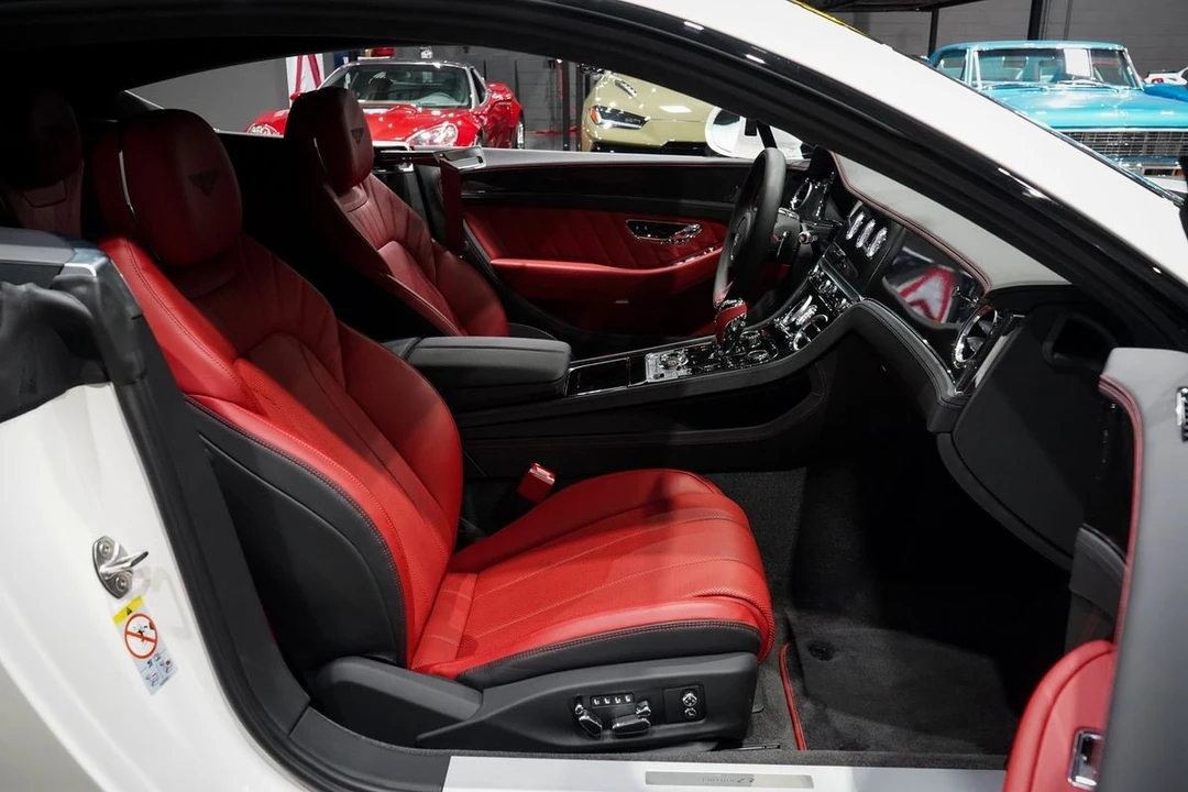 2024 Bentley Continental GT 3rd Gen - Image 30 of 31