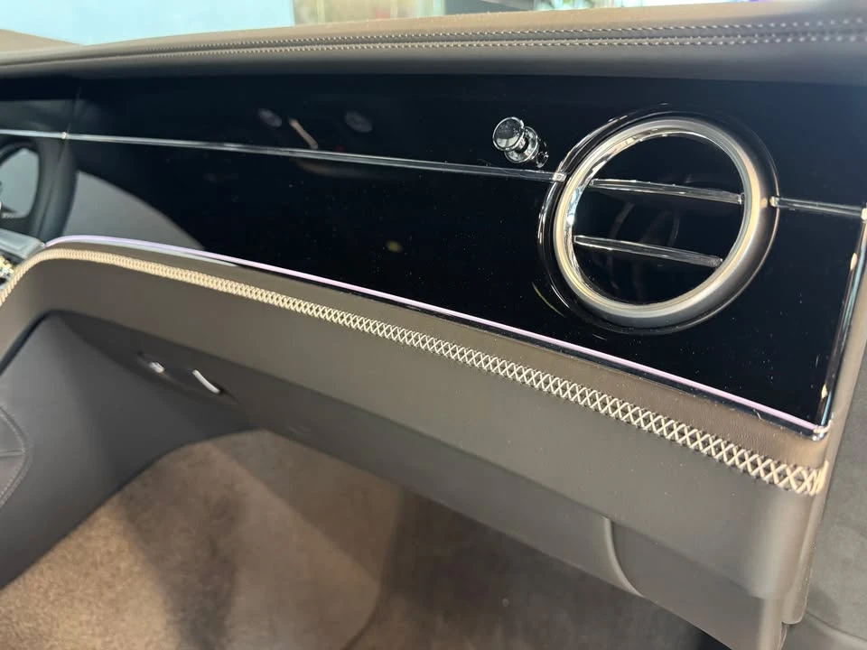 2024 Bentley Continental GT 3rd Gen - Image 13 of 14