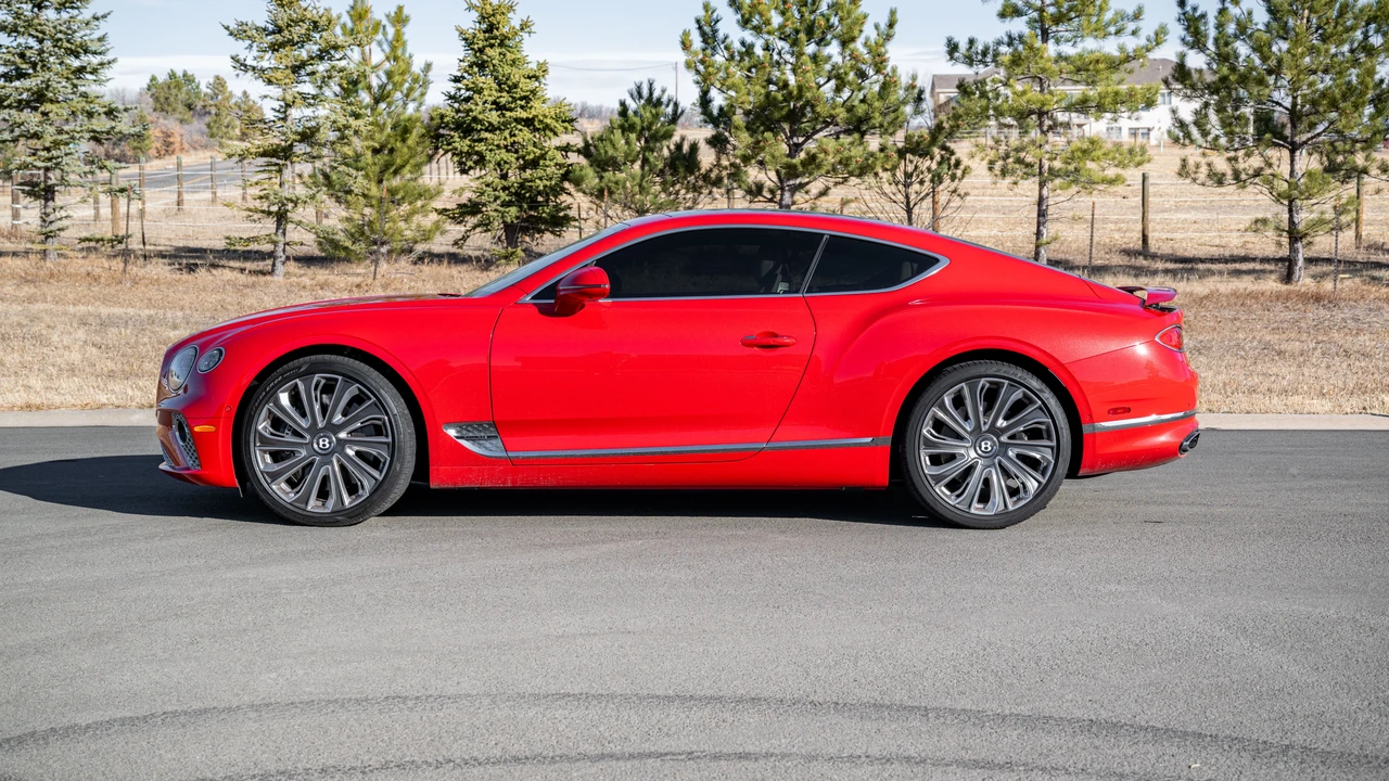 2024 Bentley Continental GT Mulliner 3rd Gen - Image 6 of 31