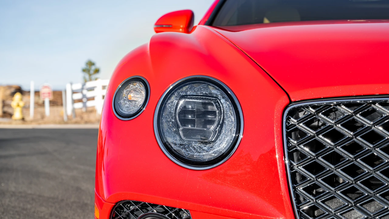 2024 Bentley Continental GT Mulliner 3rd Gen - Image 14 of 31
