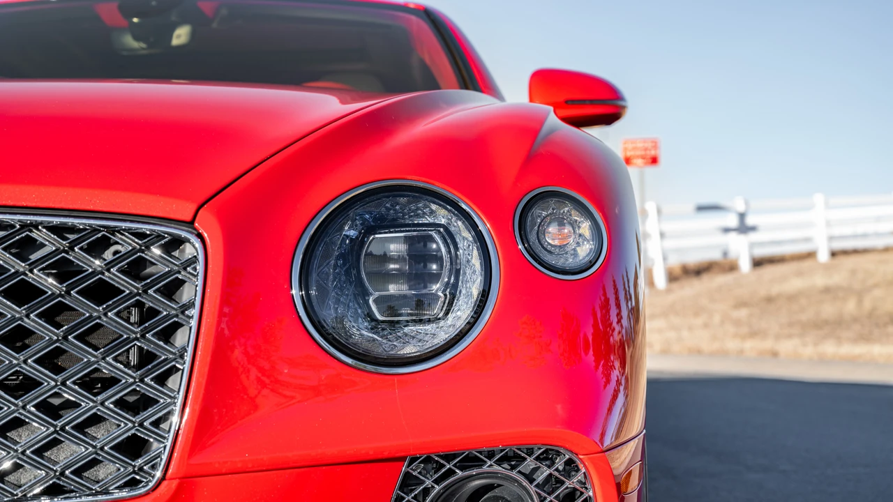 2024 Bentley Continental GT Mulliner 3rd Gen - Image 15 of 31