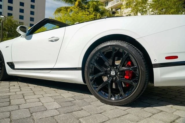 2024 Bentley Continental GT Speed 3rd Gen - Image 19 of 31