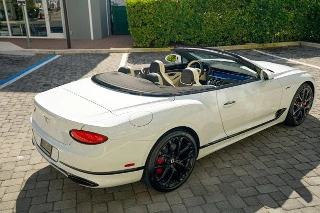 2024 Bentley Continental GT Speed 3rd Gen - Image 28 of 31