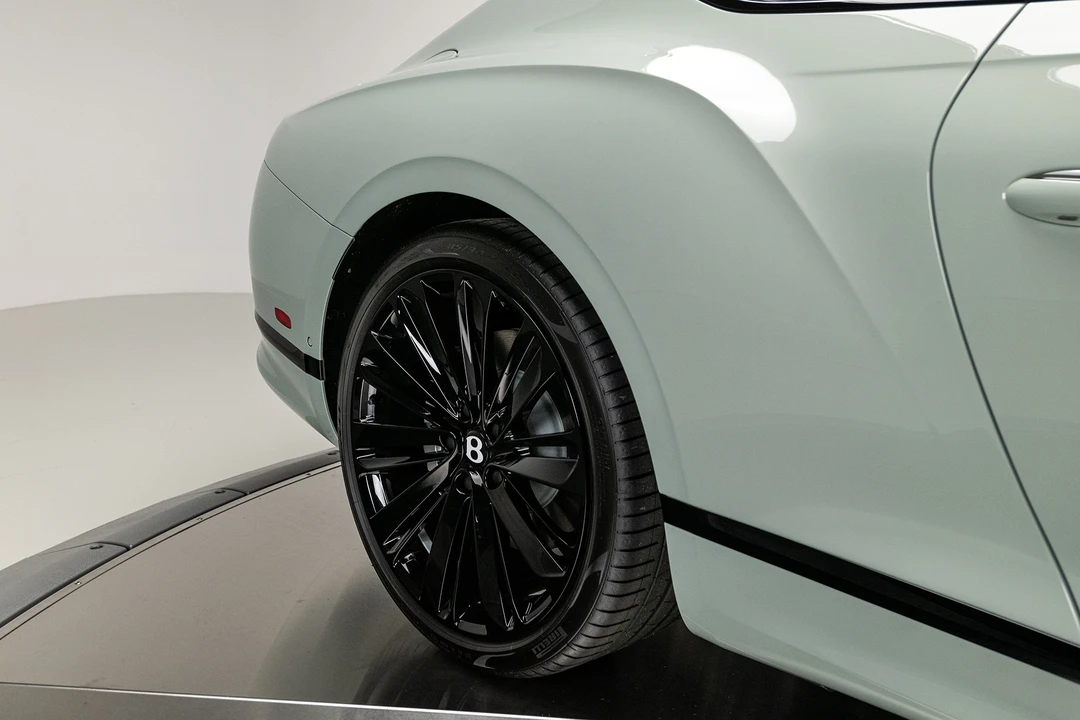 2024 Bentley Continental GT Speed 3rd Gen - Image 14 of 31
