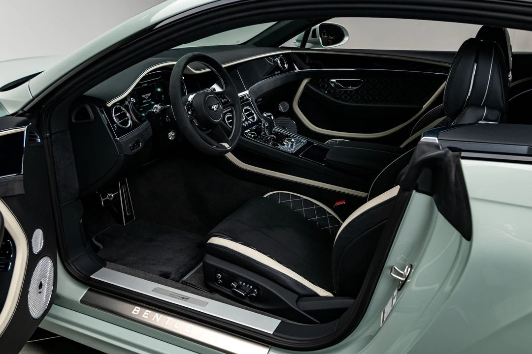 2024 Bentley Continental GT Speed 3rd Gen - Image 2 of 31