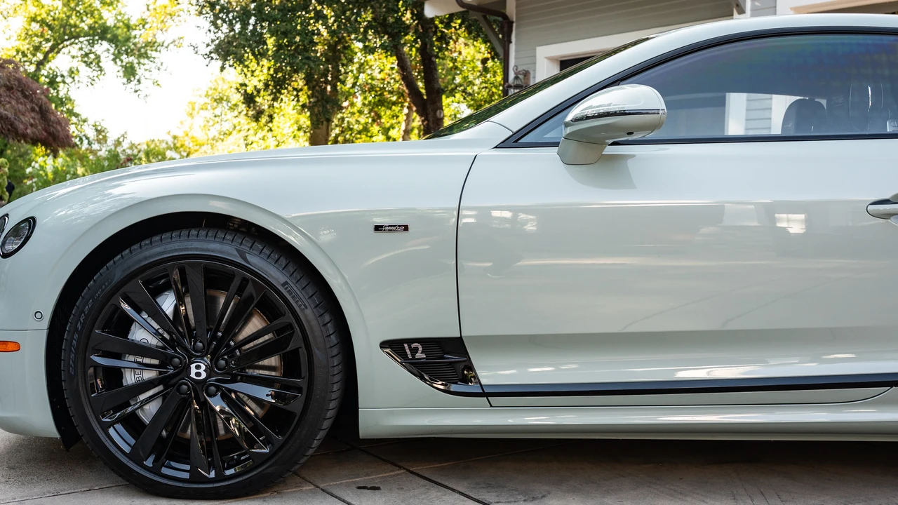 2024 Bentley Continental GT Speed 3rd Gen - Image 10 of 31