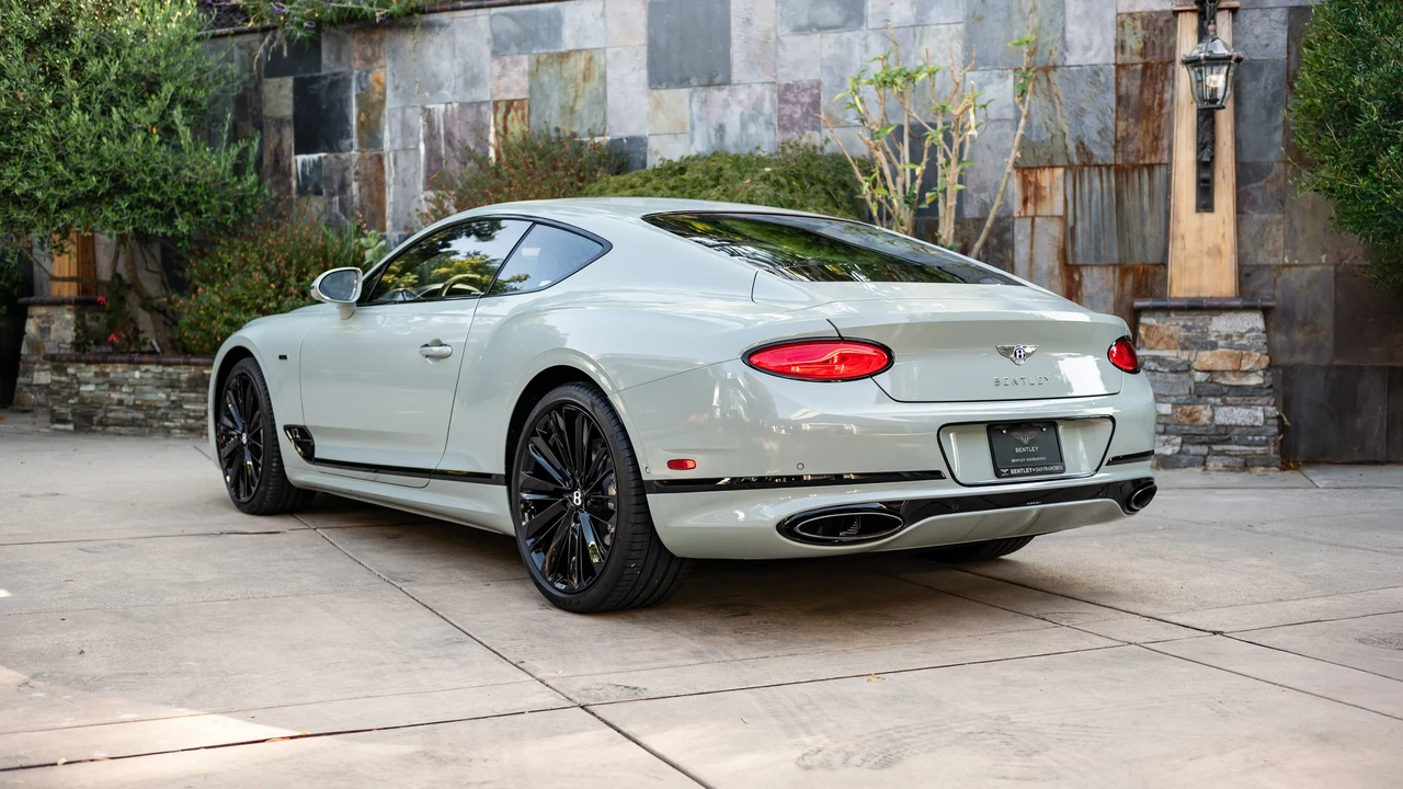 2024 Bentley Continental GT Speed 3rd Gen - Image 7 of 31