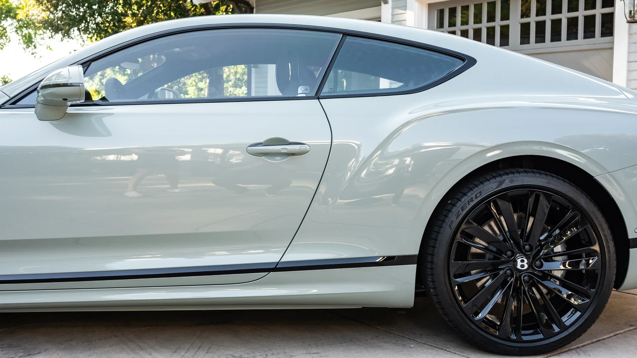 2024 Bentley Continental GT Speed 3rd Gen - Image 11 of 31