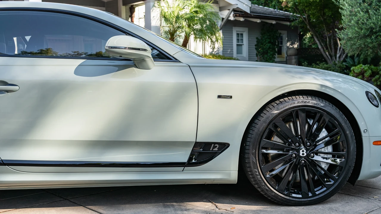 2024 Bentley Continental GT Speed 3rd Gen - Image 13 of 31