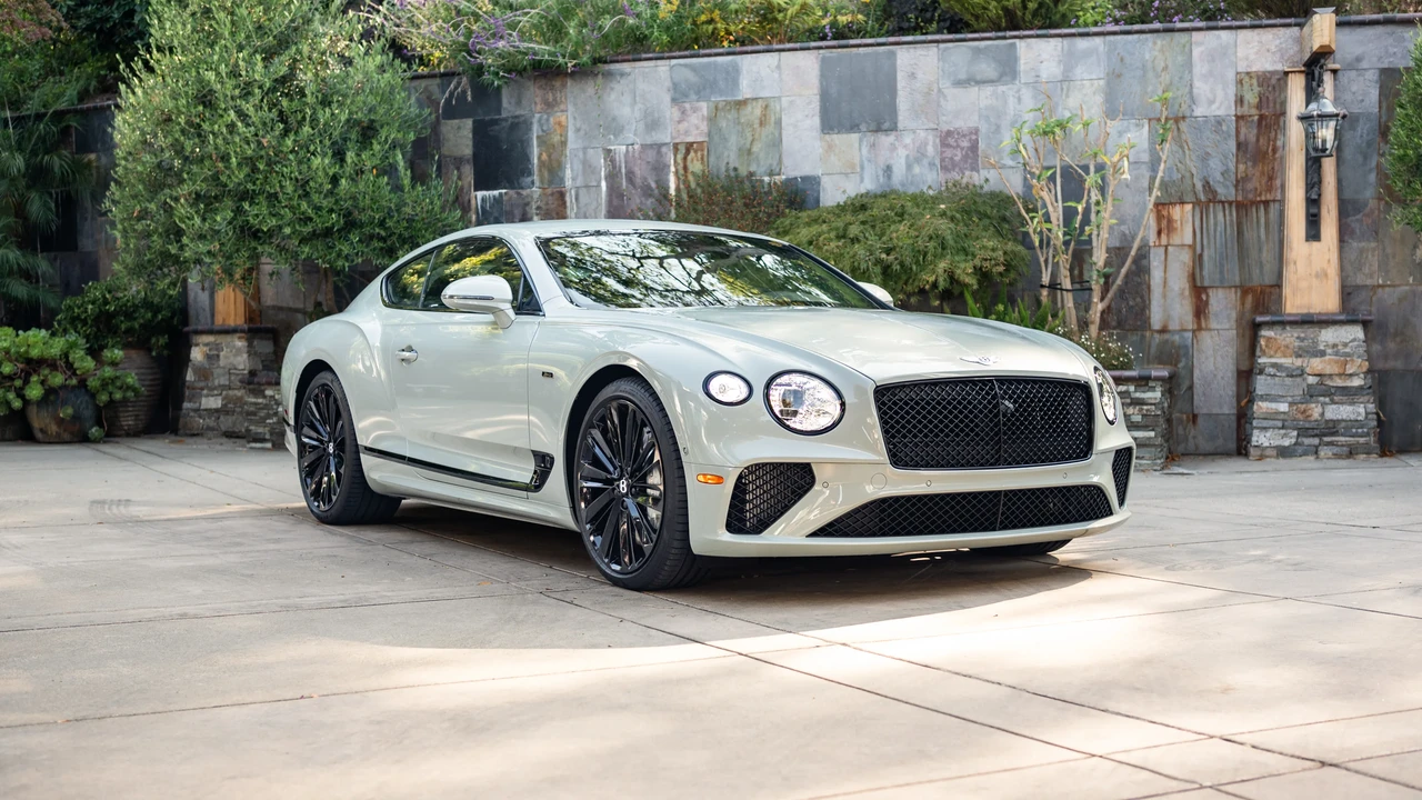 2024 Bentley Continental GT Speed 3rd Gen - Image 3 of 31