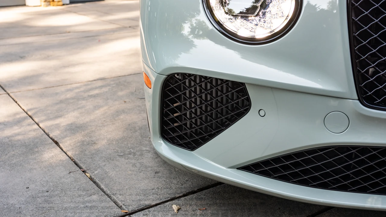 2024 Bentley Continental GT Speed 3rd Gen - Image 16 of 31