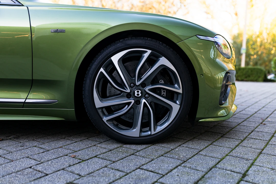 2024 Bentley Continental GT Speed 3rd Gen - Image 25 of 31