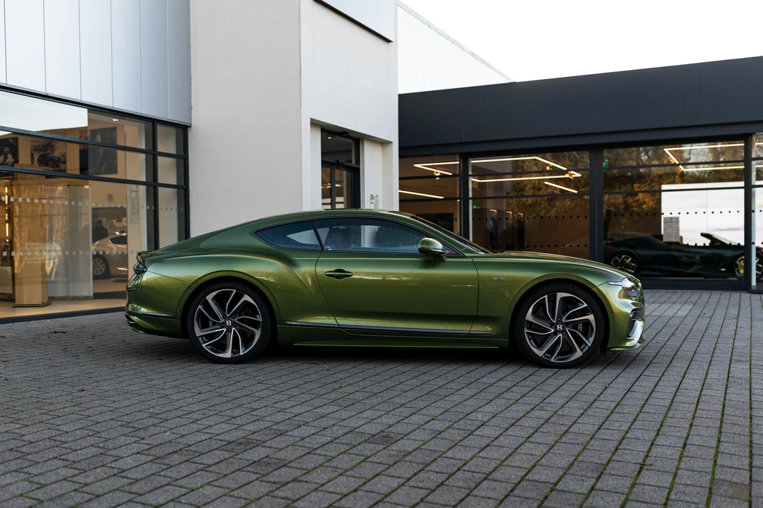 2024 Bentley Continental GT Speed 3rd Gen - Image 4 of 31