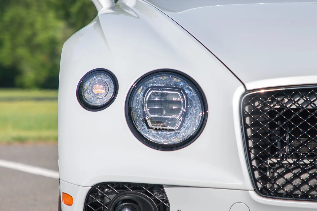 2024 Bentley Continental GT Speed 3rd Gen - Image 13 of 31