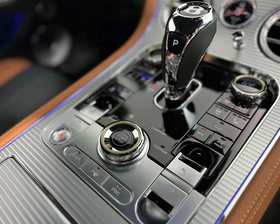 2024 Bentley Continental GT 3rd Gen - Image 14 of 16