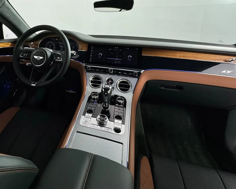 2024 Bentley Continental GT 3rd Gen - Image 13 of 16
