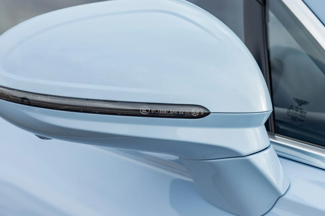 2024 Bentley Continental GTC - Image 26 of 31