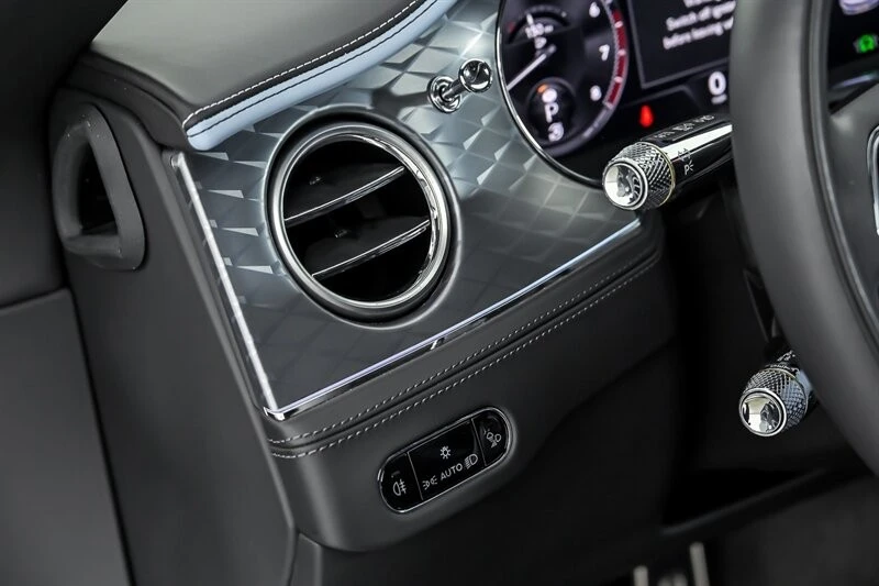2024 Bentley Continental GTC - Image 28 of 31