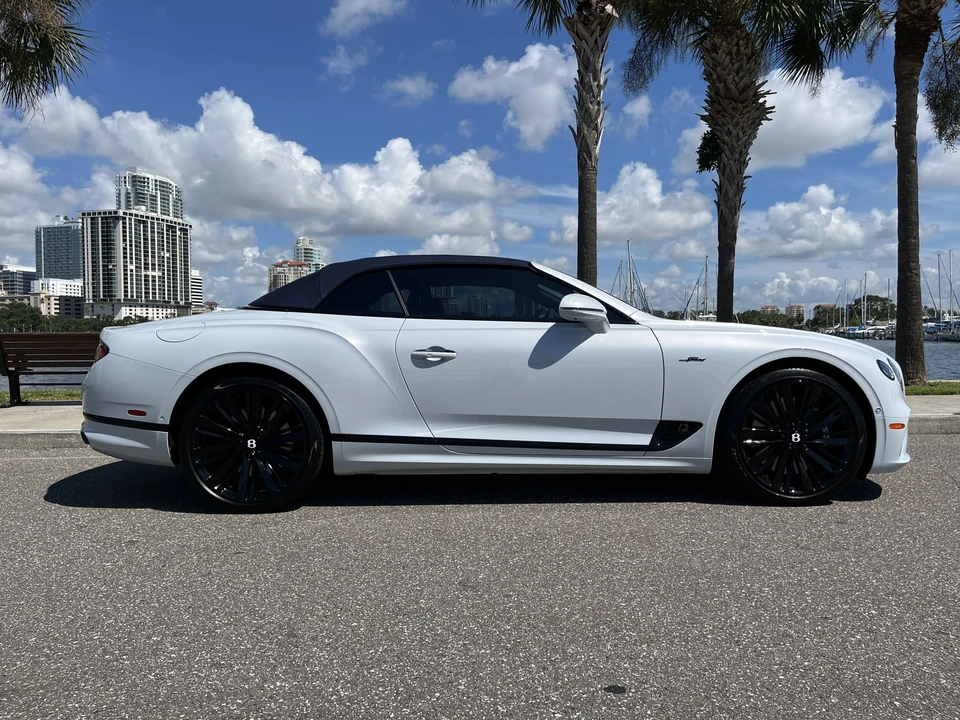 2024 Bentley Continental GT Speed 3rd Gen - Image 19 of 31