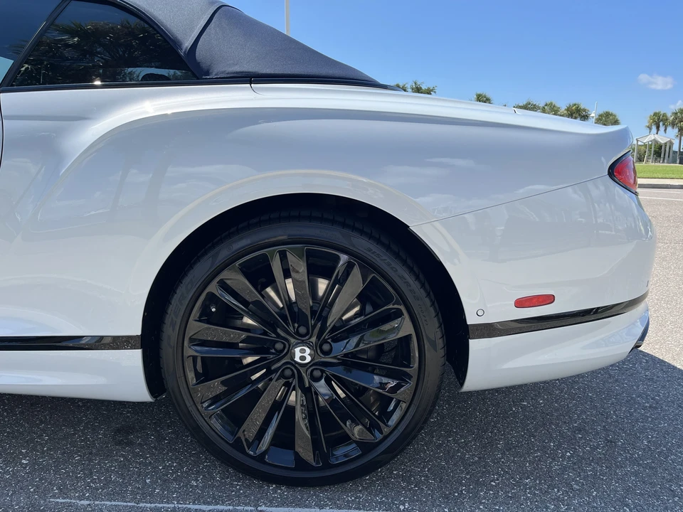 2024 Bentley Continental GT Speed 3rd Gen - Image 26 of 31