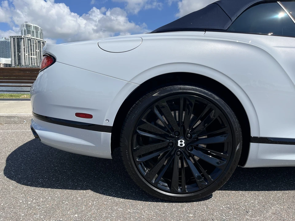 2024 Bentley Continental GT Speed 3rd Gen - Image 27 of 31