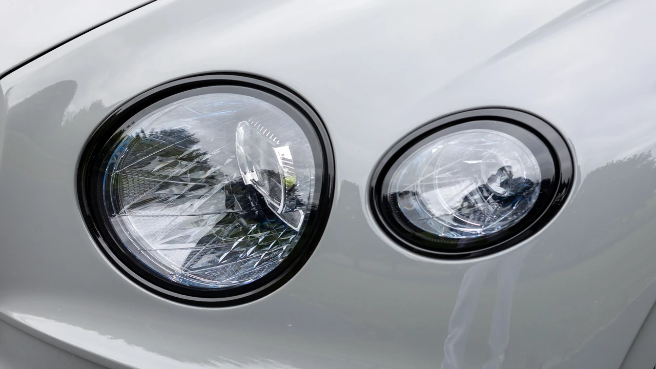 2024 Bentley Continental GTC - Image 19 of 31