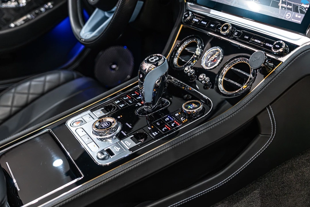 2024 Bentley Continental GTC - Image 26 of 31