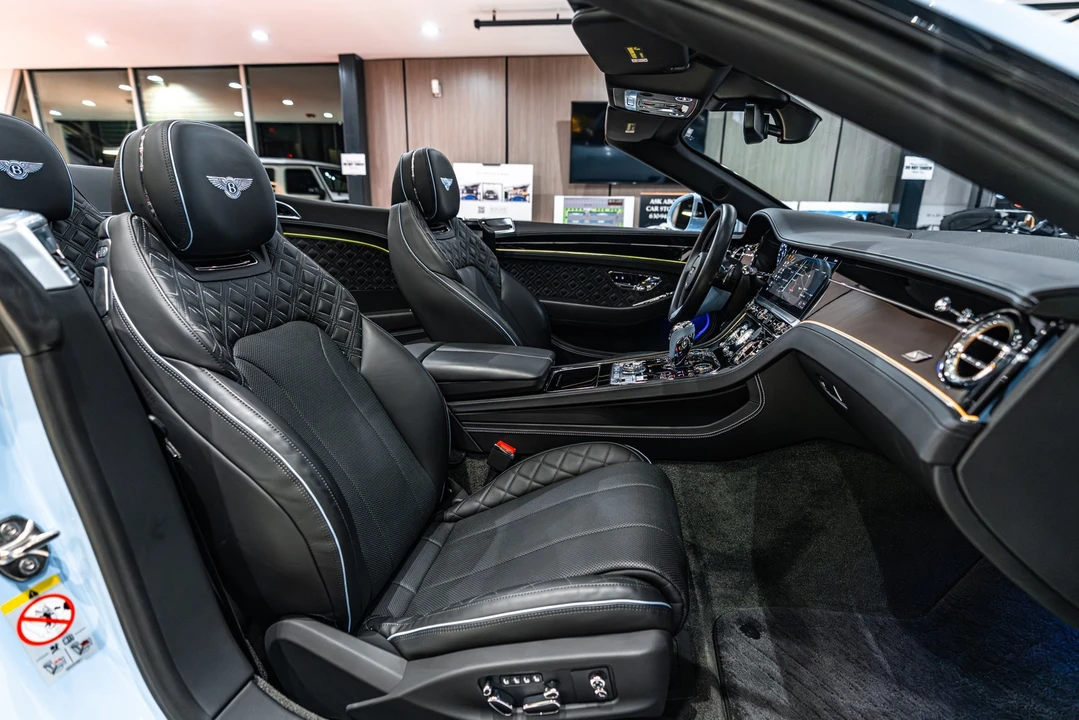 2024 Bentley Continental GTC - Image 23 of 31