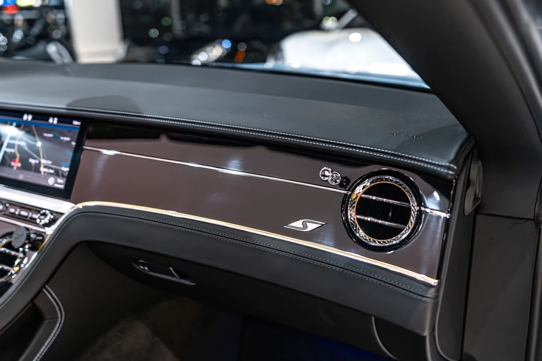 2024 Bentley Continental GTC - Image 27 of 31