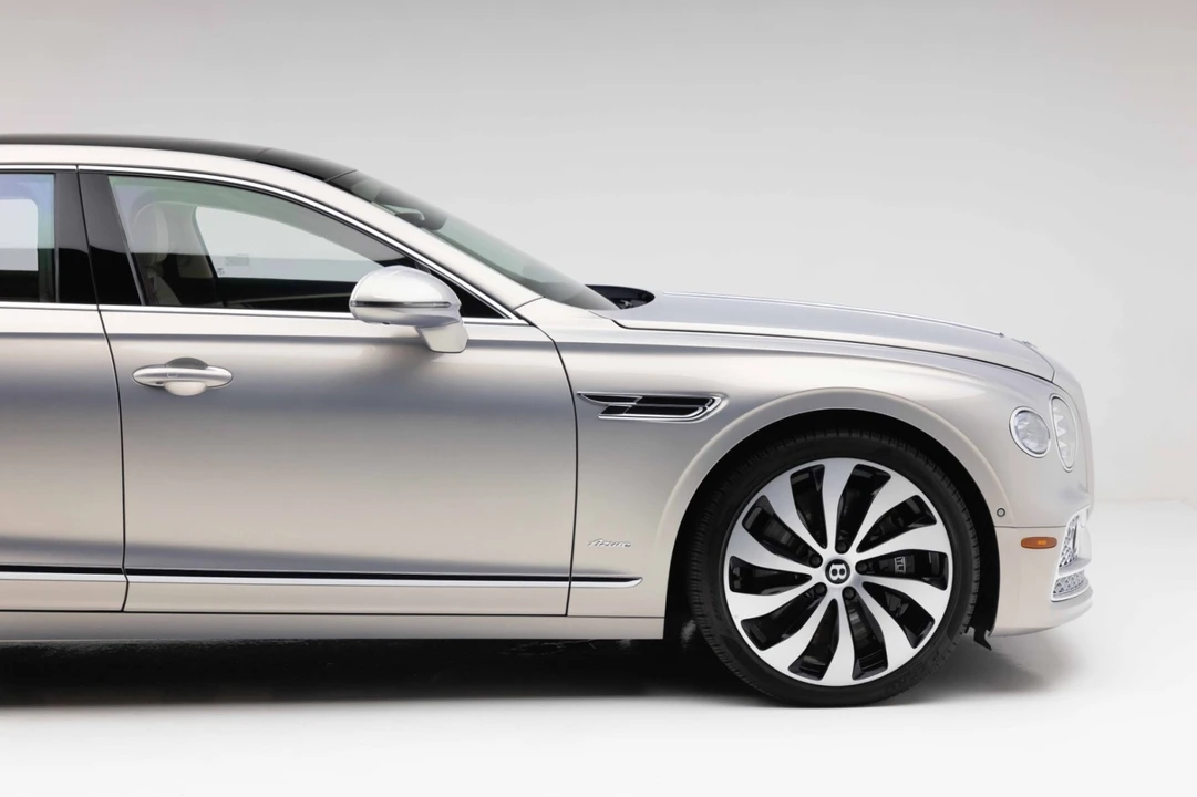 2024 Bentley Continental - Image 27 of 31