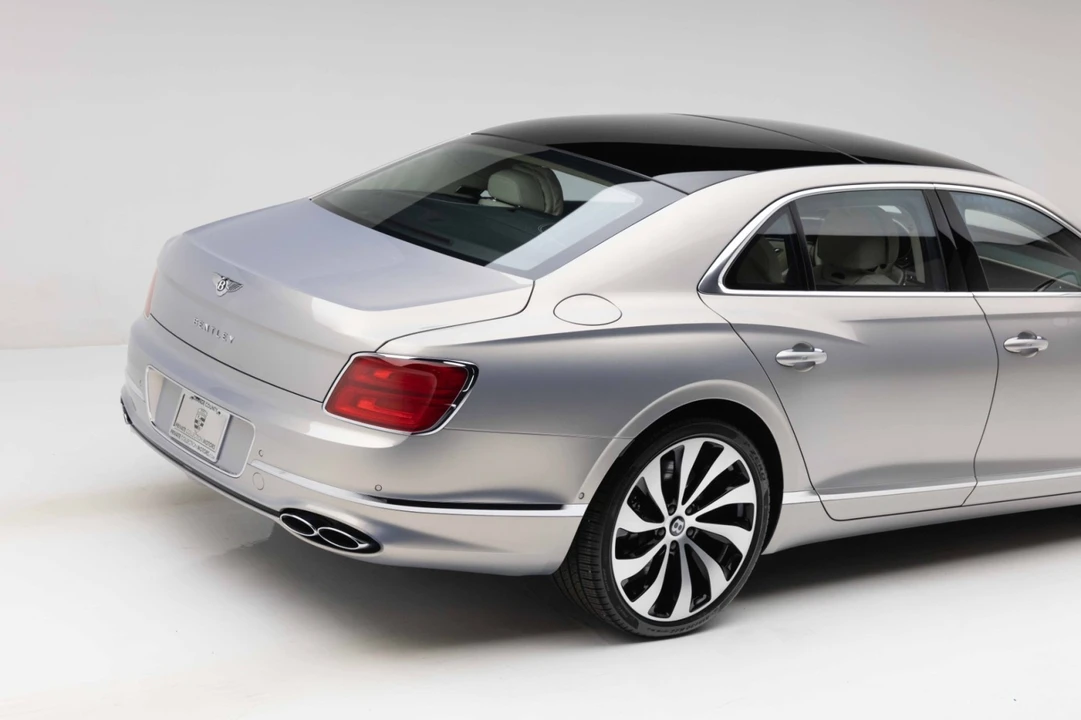 2024 Bentley Continental - Image 31 of 31