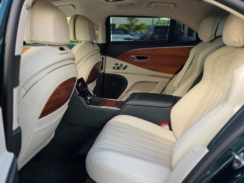 2024 Bentley Continental Flying Spur - Image 14 of 18