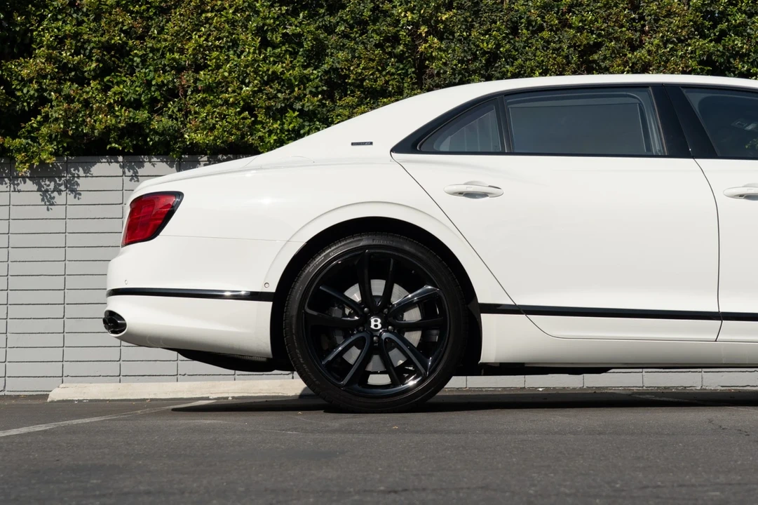 2024 Bentley Continental - Image 9 of 12