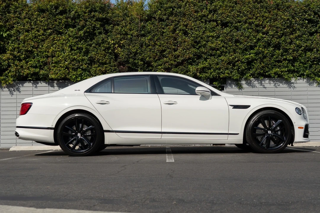 2024 Bentley Continental - Image 8 of 12