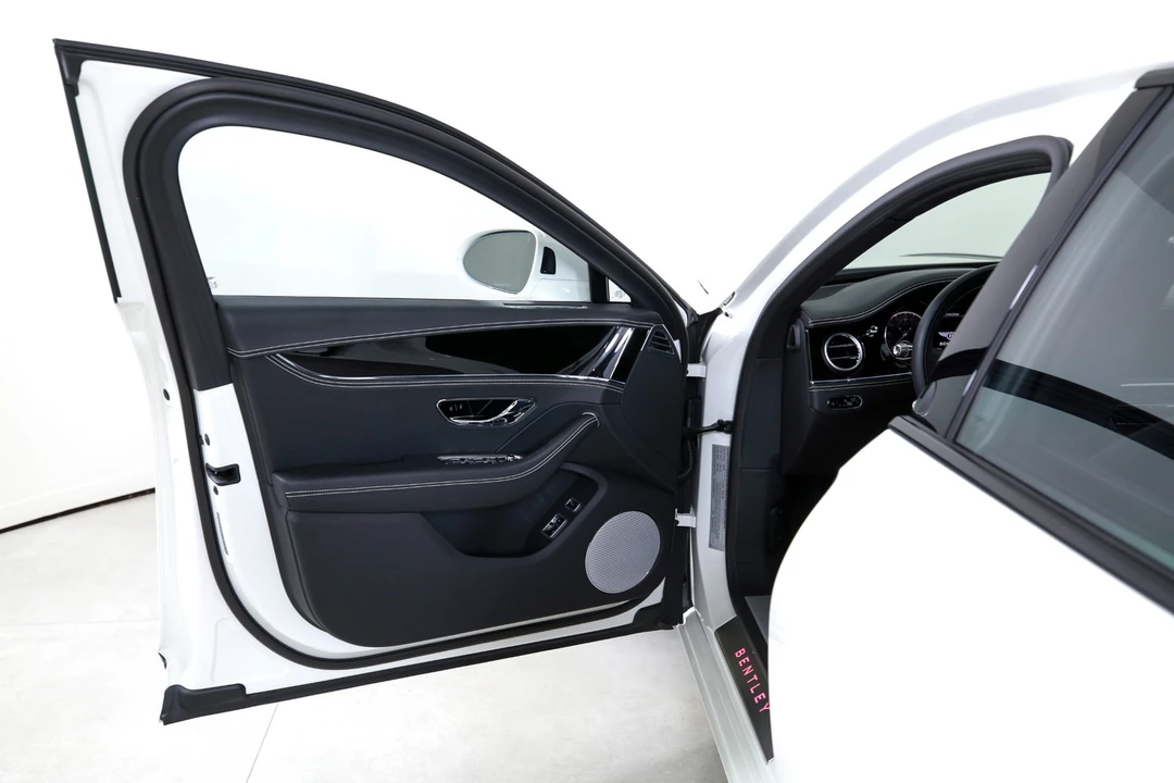 2024 Bentley Continental - Image 10 of 12