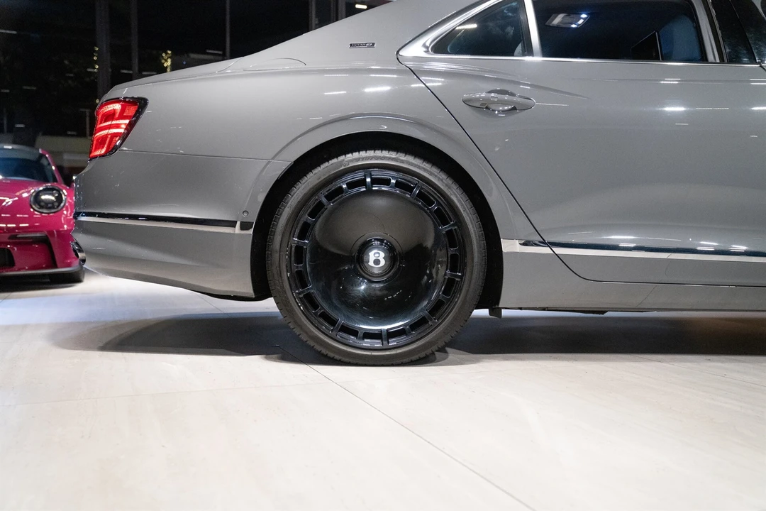 2024 Bentley - Image 11 of 31