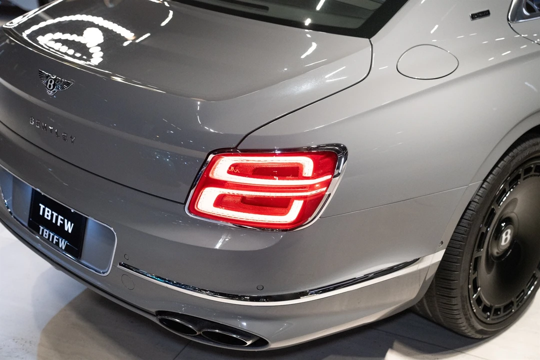 2024 Bentley - Image 7 of 31