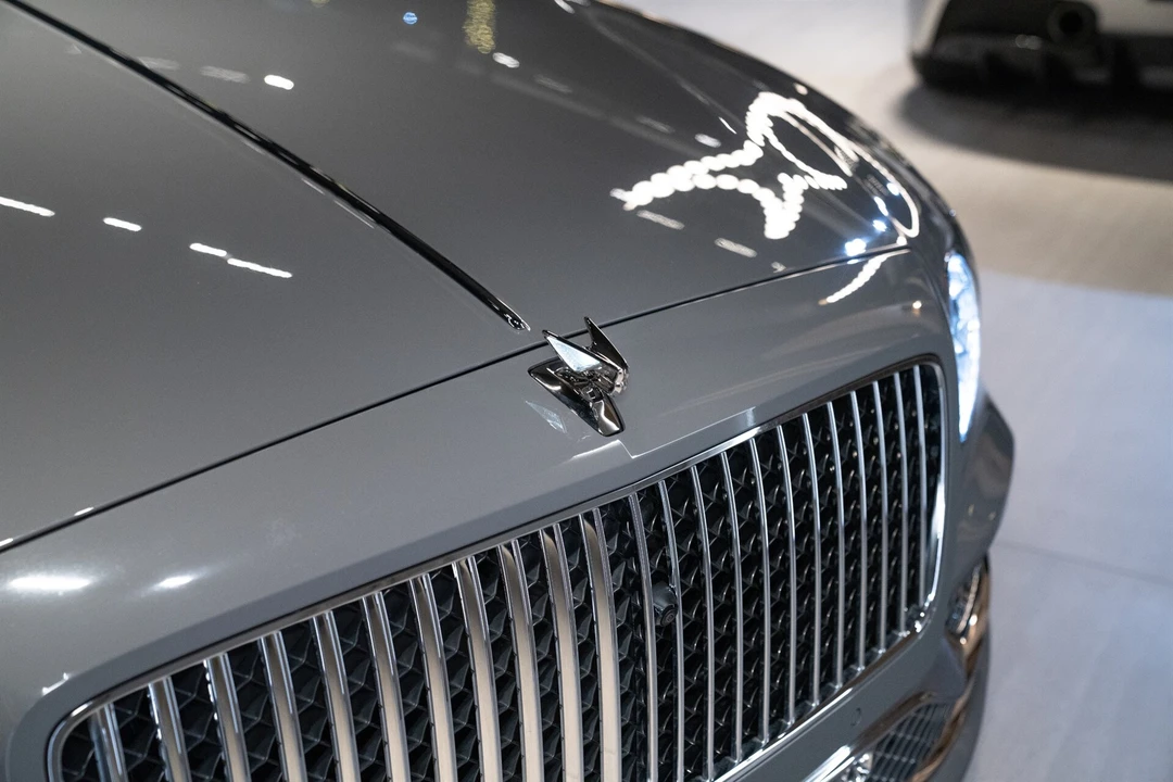 2024 Bentley - Image 19 of 31