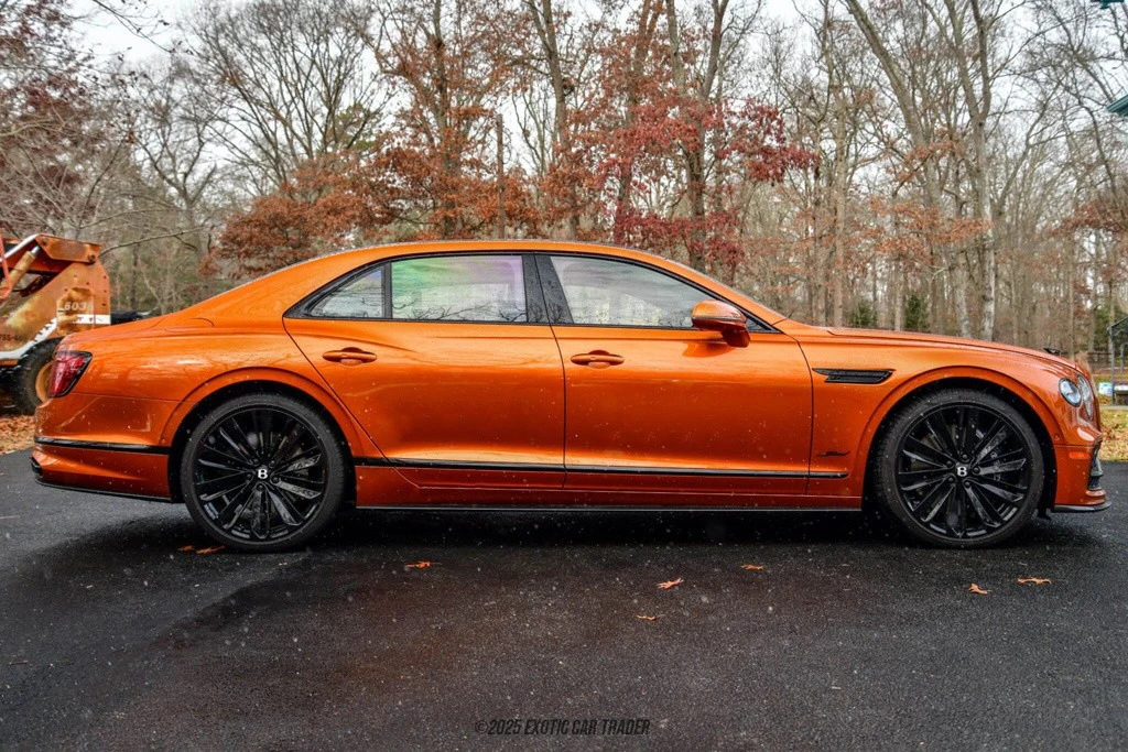 2024 Bentley Continental GT Mulliner 3rd Gen - Image 9 of 12
