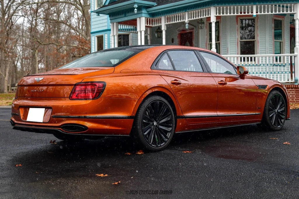 2024 Bentley Continental GT Mulliner 3rd Gen - Image 8 of 12