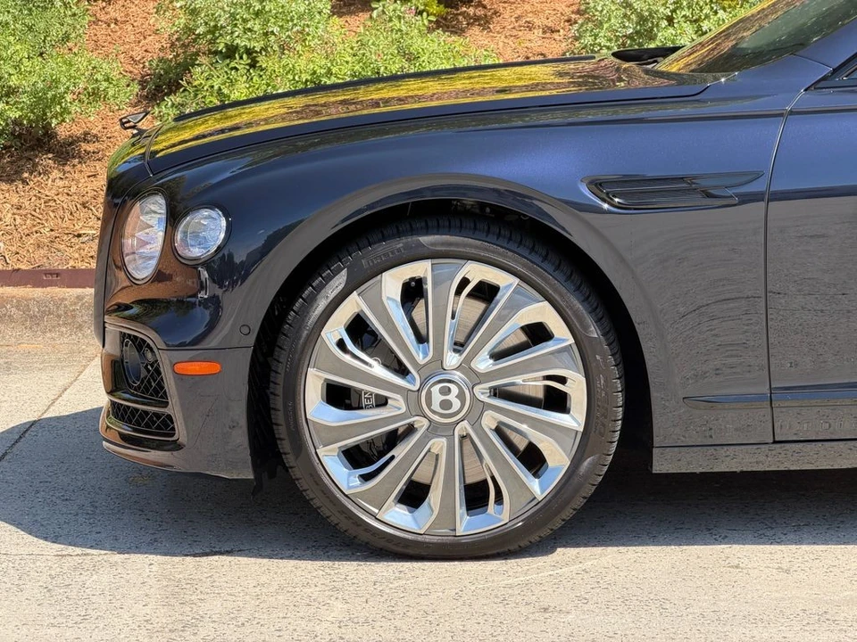 2024 Bentley Continental GT Mulliner 3rd Gen - Image 15 of 31