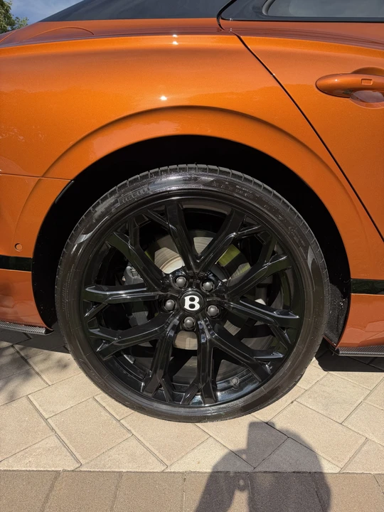 2024 Bentley Continental Flying Spur - Image 10 of 31