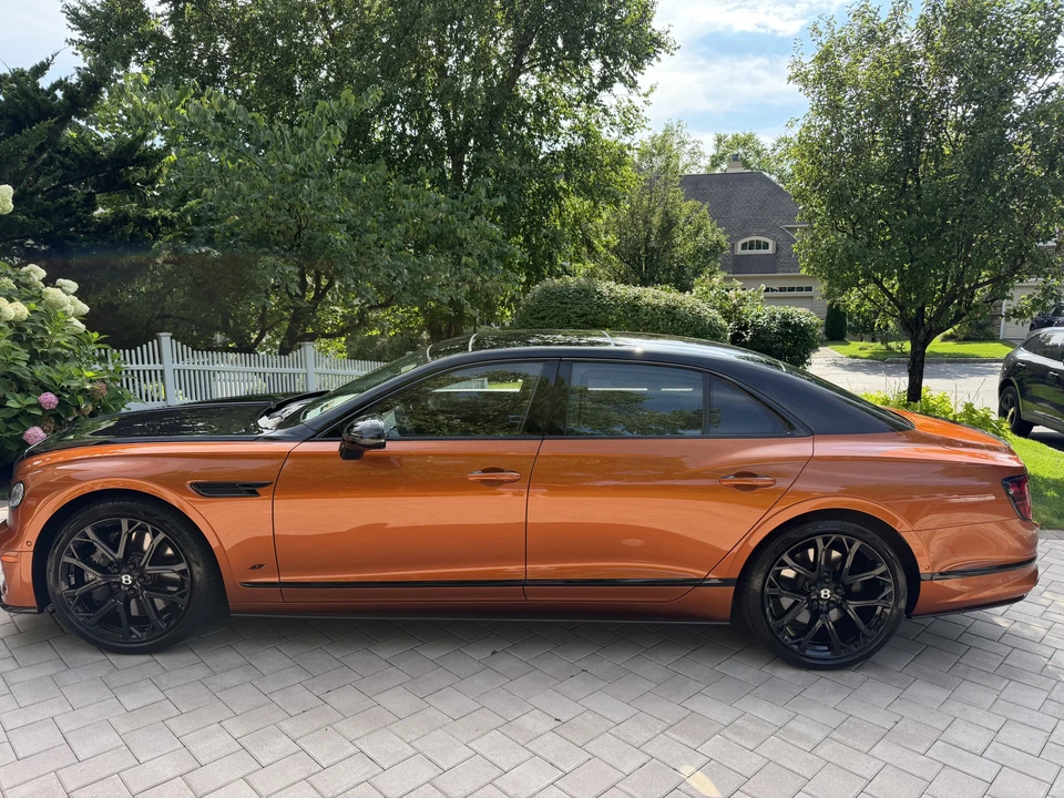 2024 Bentley Continental Flying Spur - Image 2 of 31
